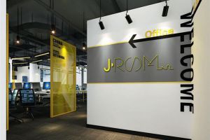辦公室辦公區(qū)域裝修