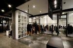 200平米服装店现代风格装修案例
