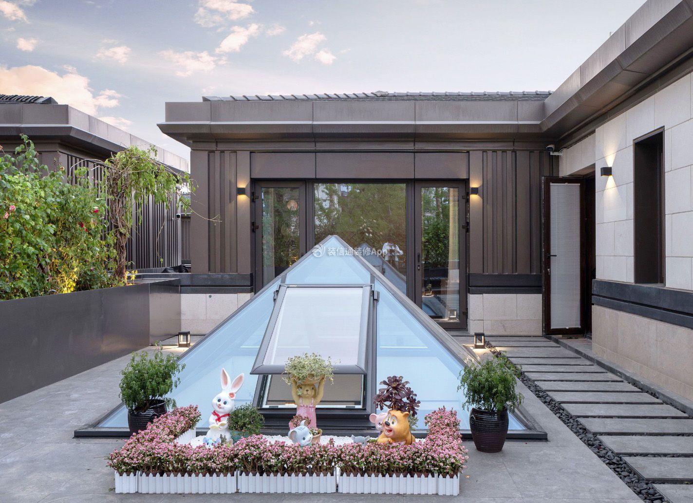 广州别墅屋顶花园装修设计图片