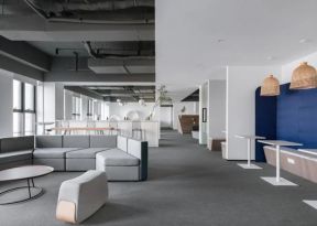 上海3000平米办公室休闲区沙发装饰图