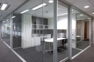 安装办公室玻璃隔断公司