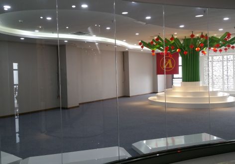 红缀集团办公室400平米现代简约风格装修案例