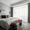 广州旧房翻新卧室床尾凳装饰效果图片