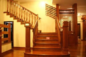 实木楼梯装修方法
