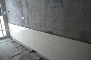 墙面刷防水后瓷砖脱落