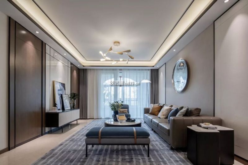 万科坤和·湛蓝云镜现代风格四居室143平米装修案例
