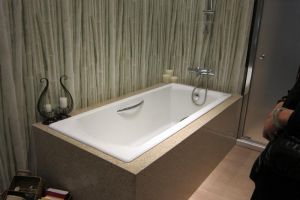 嵌入式浴缸安装方法