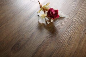 实木地板和实木复合地板的优缺点