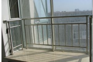阳台纱窗安装方法