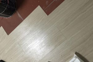 深圳悬浮式拼装地板