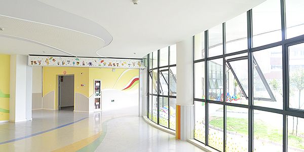 横扇幼儿园现代风格2500㎡设计方案