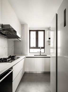 100平方米厨房简单设计装修效果图