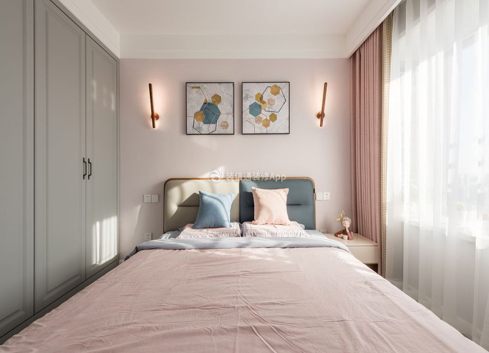 70平方米卧室粉色墙面装修设计效果图
