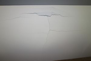 墙体开裂如何修补