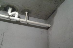 如何安装水管接头