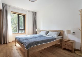 日式风格卧室实木家具装修效果图