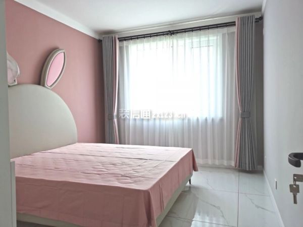 卧室粉色墙面装修效果图