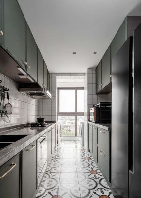 长方形厨房 长方形厨房橱柜效果图 家庭厨房装修设计图