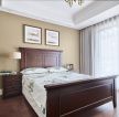 美式风格卧室实木床装修装饰效果图