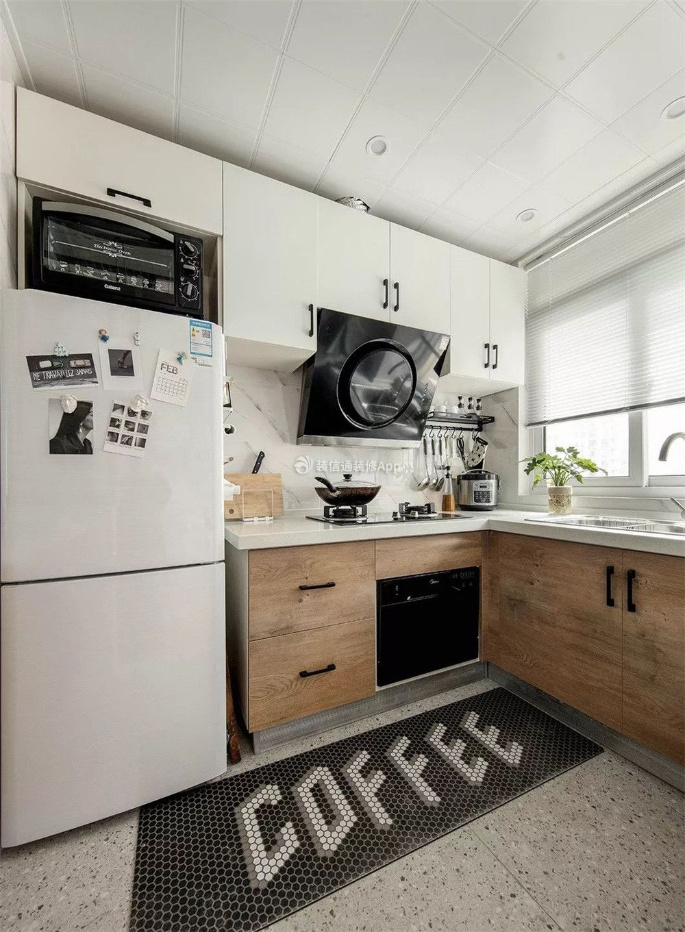 65平小两居厨房橱柜装修设计图片