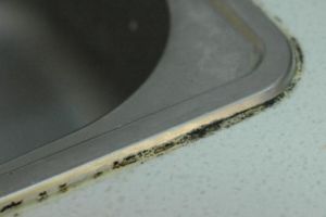 玻璃膠去除方法