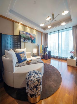 中式风格家庭多功能房沙发装饰图片