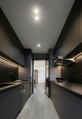 一字型厨房装修效果图 黑色橱柜装修效果图片