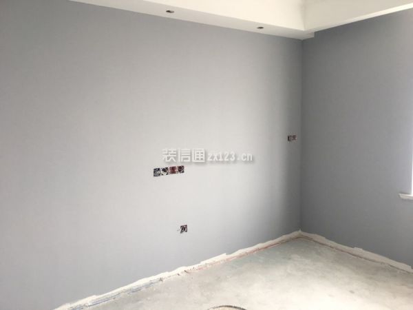 毛坯房墙面装修流程之刷面漆或贴墙纸