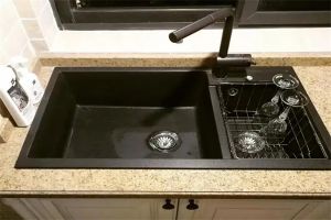 厨房水槽材质