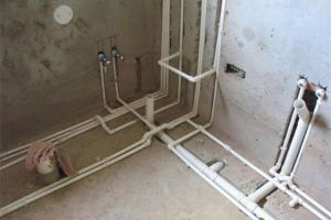 卫生间排水管安装