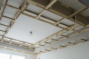 家装木工吊顶底板