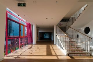 独栋幼儿园走廊楼梯室内装修效果图
