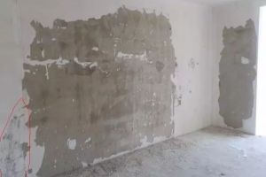 新房装修铲墙皮