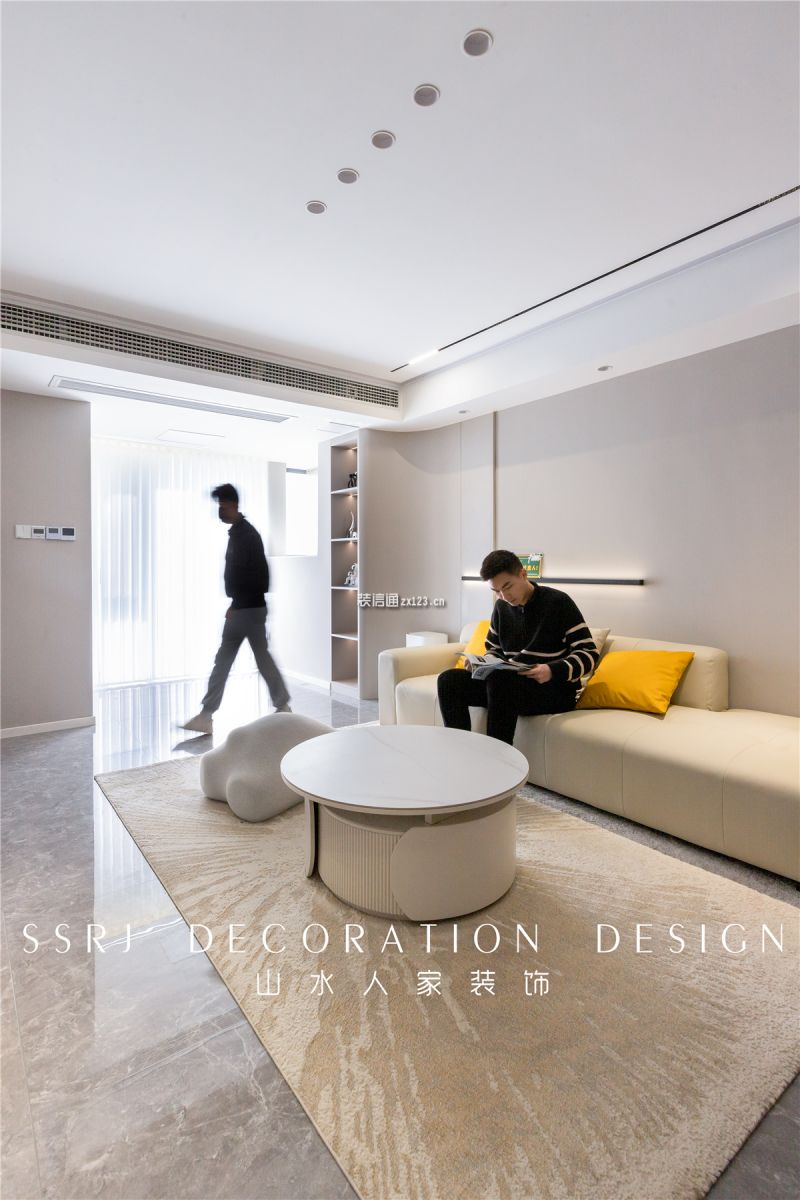 新长江广场110平现代风格二居室装修案例
