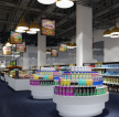 杭州超市室内零食展架装修设计效果图