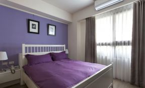 现代简约卧室装潢设计 紫色卧室背景墙装修图