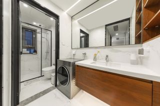 180平米现代住宅实用卫生间装修效果图