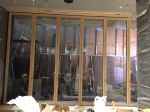 办公室会议室烤漆玻璃隔断铝合金边框推拉门装修案例