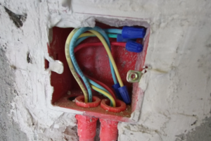 水電陷阱