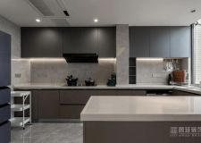 [東莞魯班裝飾]節(jié)省空間的廚房設(shè)計 - 充分利用每一寸空間