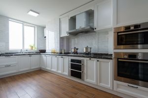 [济南瑞祥装饰]如何打造一个既实用又舒适的厨房？