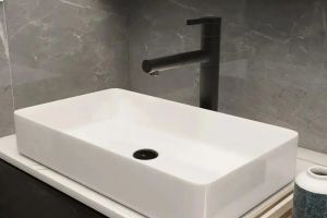 衛(wèi)生間地面積水