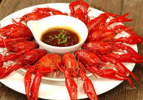 吃小龍蝦的危害