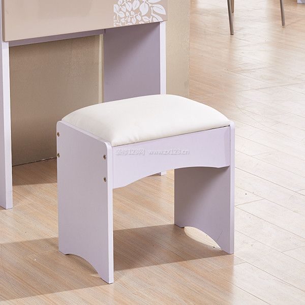 梳妝凳品牌介紹