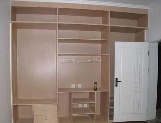 集成衣柜味道清理