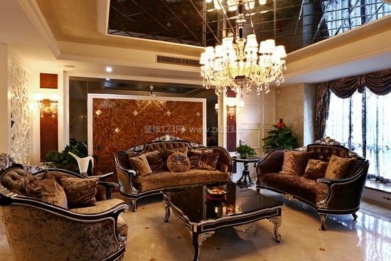 新古典風(fēng)格客廳裝修效果圖
