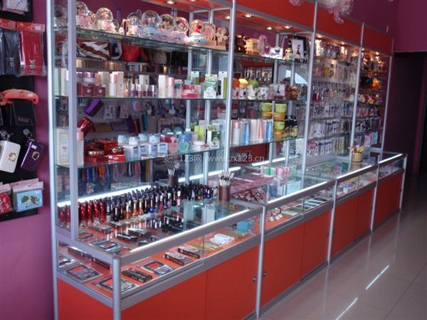 飾品展示架效果圖