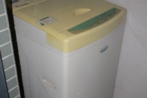 半自动洗衣机过滤网怎么拆下来
