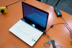 如何连接液晶电视和笔记本电脑