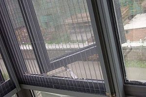隱形紗窗